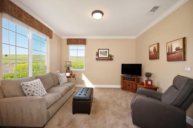 905 Richard Ct, El Dorado Hills, CA 95762