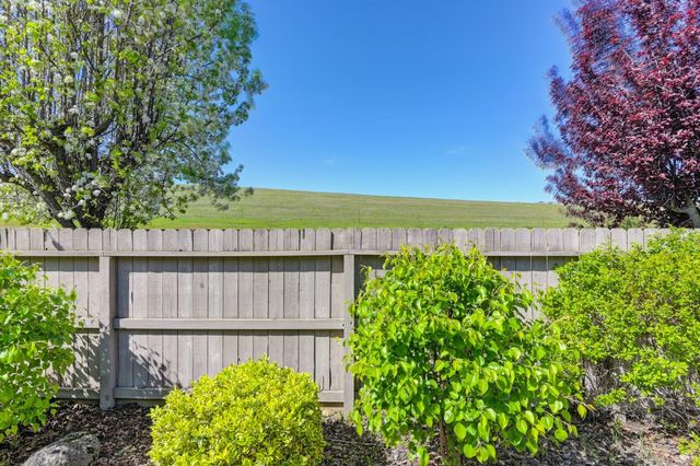 905 Richard Ct, El Dorado Hills, CA 95762