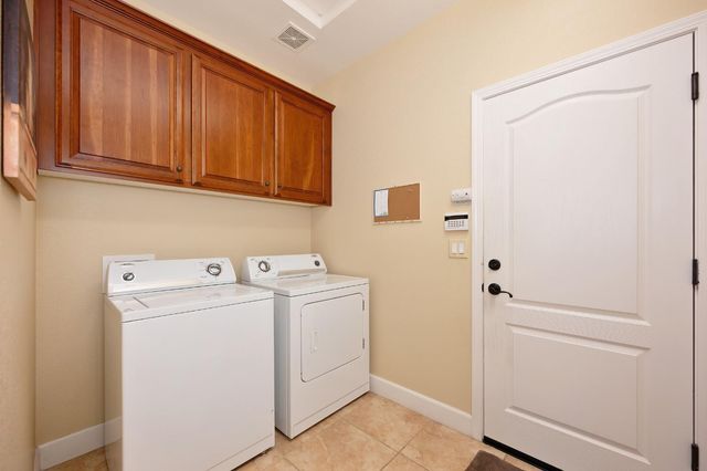 905 Richard Ct, El Dorado Hills, CA 95762