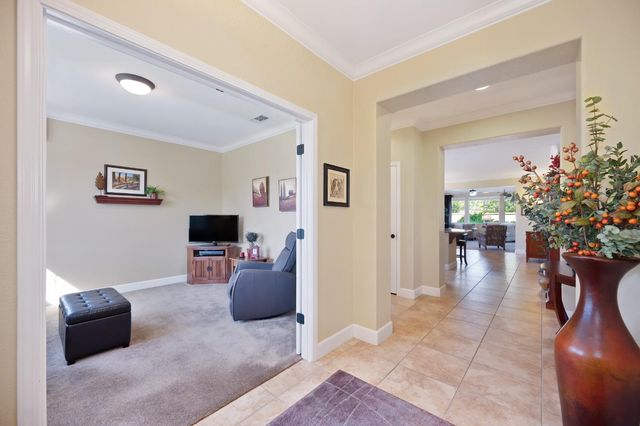 905 Richard Ct, El Dorado Hills, CA 95762