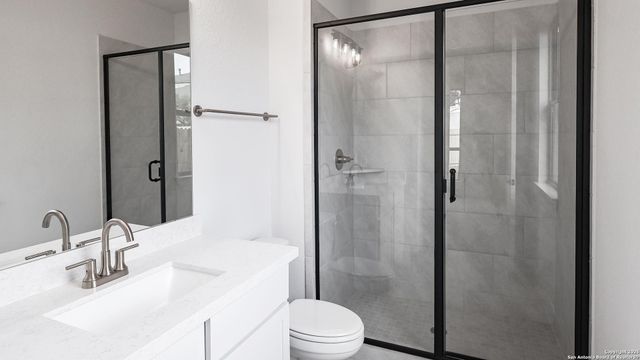 1623 Yardzen Lane, San Antonio, TX 78260