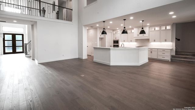 1623 Yardzen Lane, San Antonio, TX 78260