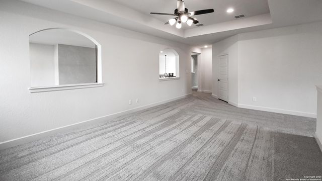 1623 Yardzen Lane, San Antonio, TX 78260