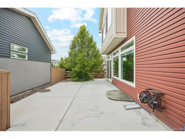 10152 Yampa Ct, Commerce City, CO 80022