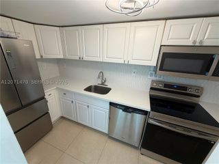 1000 West Ave 330, Miami Beach, FL 33139