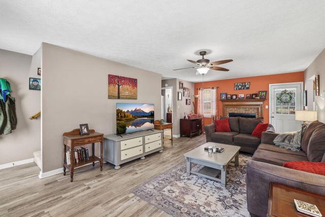 317 Middle View Drive, Ringgold, GA 30736