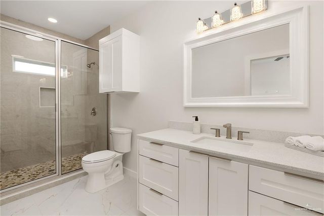 916 S Bicentennial Boulevard, Mcallen, TX 78501