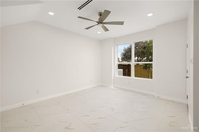 916 S Bicentennial Boulevard, Mcallen, TX 78501