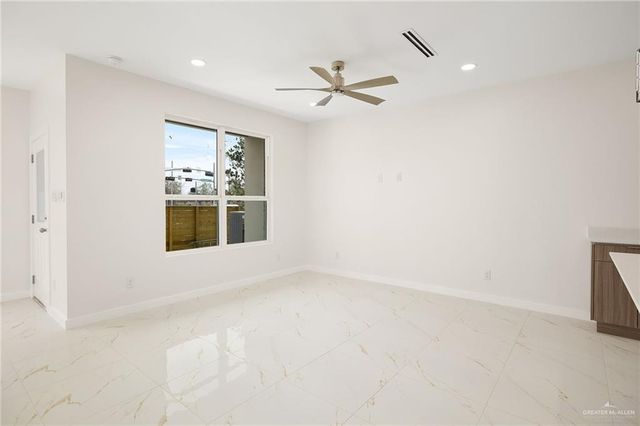 916 S Bicentennial Boulevard, Mcallen, TX 78501