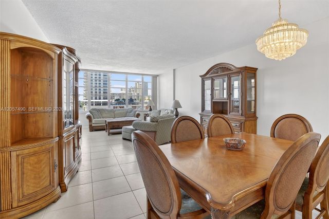 1817 S Ocean Drive PH19, Hallandale Beach, FL 33009