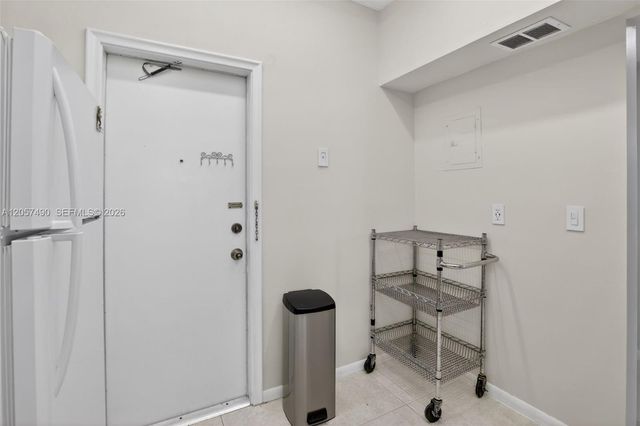 1817 S Ocean Drive PH19, Hallandale Beach, FL 33009
