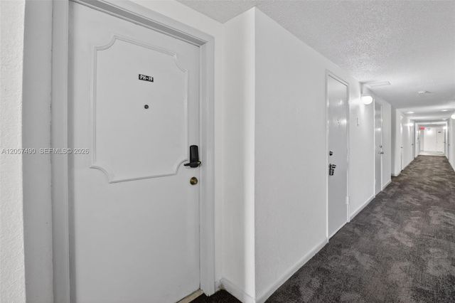 1817 S Ocean Drive PH19, Hallandale Beach, FL 33009