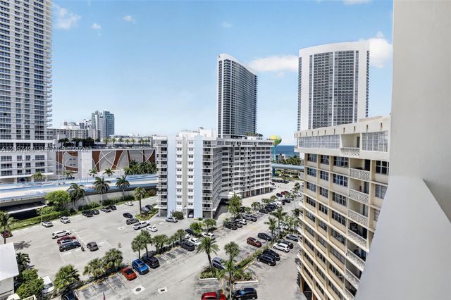 1817 S Ocean Drive PH19, Hallandale Beach, FL 33009
