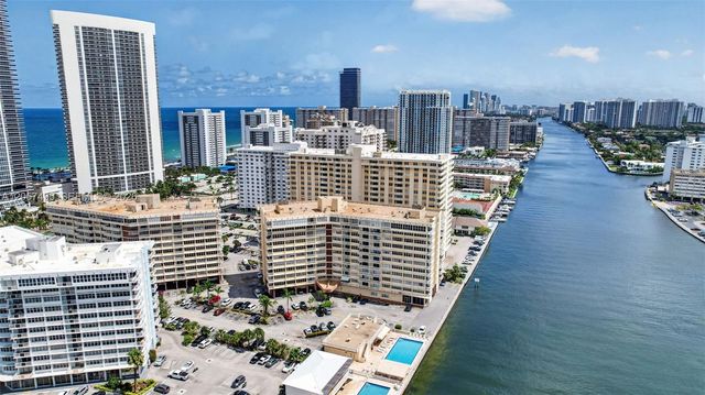 1817 S Ocean Drive PH19, Hallandale Beach, FL 33009