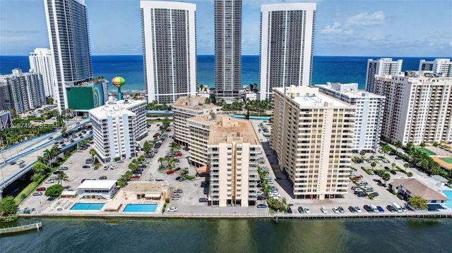 1817 S Ocean Drive PH19, Hallandale Beach, FL 33009