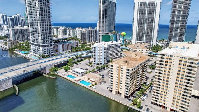 1817 S Ocean Drive PH19, Hallandale Beach, FL 33009