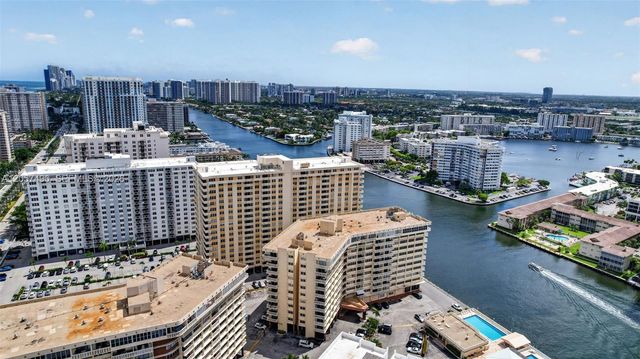 1817 S Ocean Drive PH19, Hallandale Beach, FL 33009