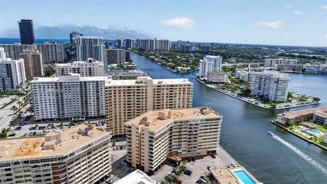 1817 S Ocean Drive PH19, Hallandale Beach, FL 33009