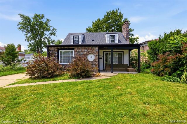 6521 Berwyn Street, Dearborn Heights, MI 48127