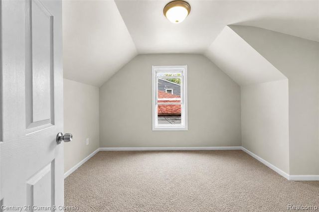 6521 Berwyn Street, Dearborn Heights, MI 48127