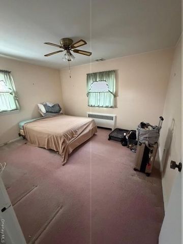 118 Carol Road, East Meadow, NY 11554