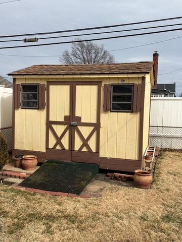 118 Carol Road, East Meadow, NY 11554