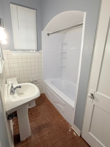 2061 VOLLINTINE AVE, Memphis, TN 38107