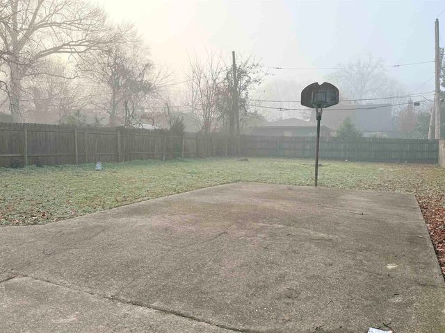 2061 VOLLINTINE AVE, Memphis, TN 38107