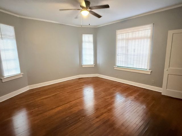 2061 VOLLINTINE AVE, Memphis, TN 38107