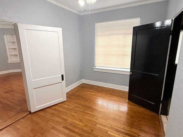 2061 VOLLINTINE AVE, Memphis, TN 38107