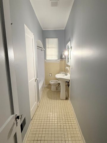 2061 VOLLINTINE AVE, Memphis, TN 38107