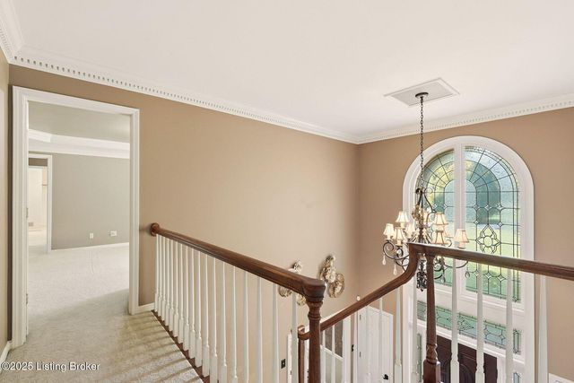 3215 Overlook Cir, Goshen, KY 40026