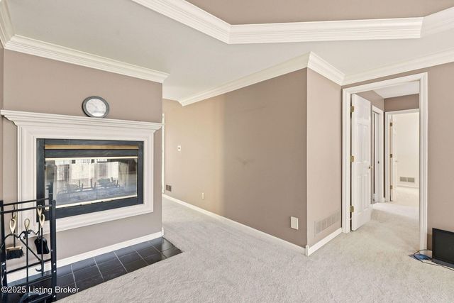 3215 Overlook Cir, Goshen, KY 40026