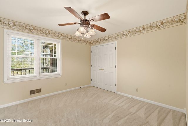 3215 Overlook Cir, Goshen, KY 40026