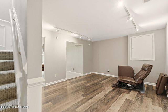 3215 Overlook Cir, Goshen, KY 40026