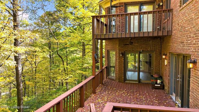 3215 Overlook Cir, Goshen, KY 40026