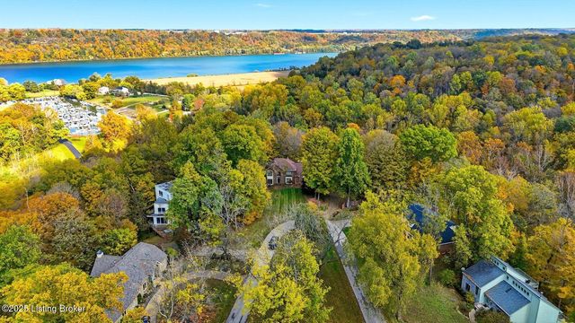 3215 Overlook Cir, Goshen, KY 40026