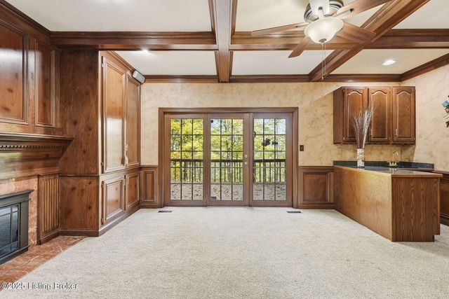 3215 Overlook Cir, Goshen, KY 40026