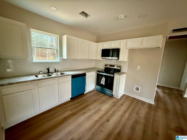 720 WALNUT COVE, Odenville, AL 35120