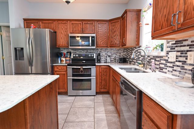 1344 E 40th Street, Des Moines, IA 50317
