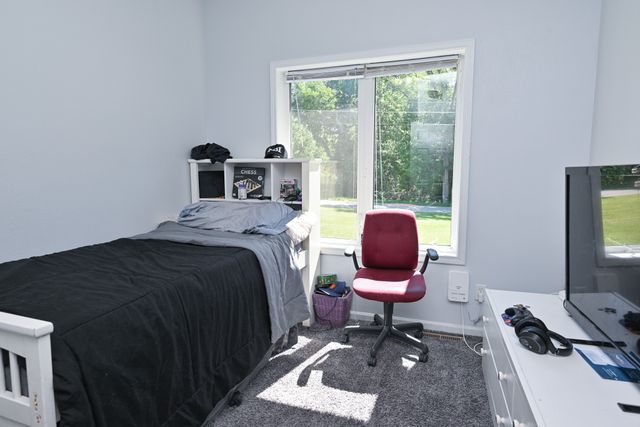 1344 E 40th Street, Des Moines, IA 50317