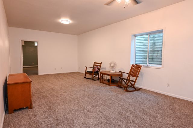 1344 E 40th Street, Des Moines, IA 50317