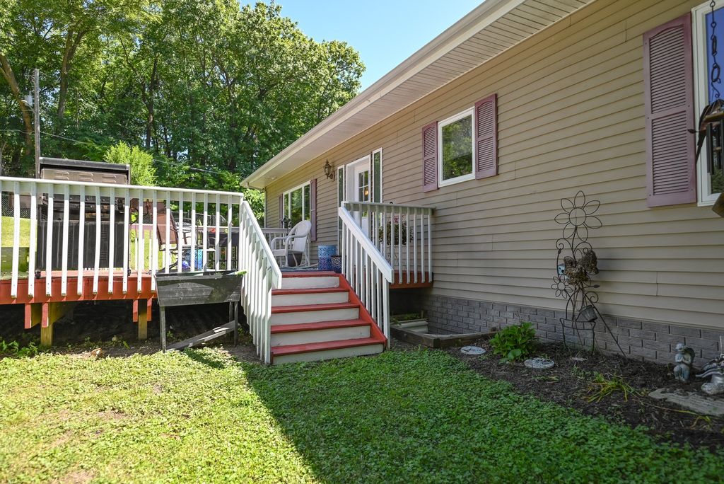 1344 E 40th Street, Des Moines, IA 50317