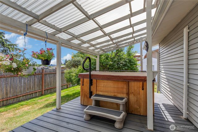 10035 Grove Road SE, Yelm, WA 98597