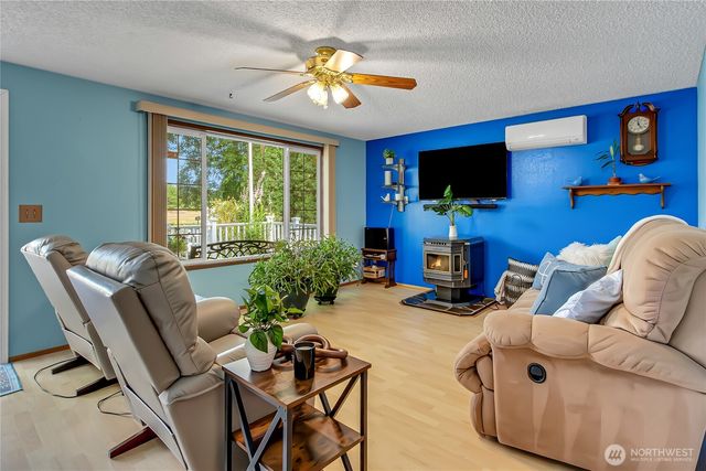10035 Grove Road SE, Yelm, WA 98597