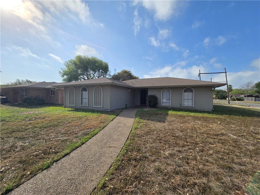 302 Frio Dr, Portland, TX 78374 — photo 4