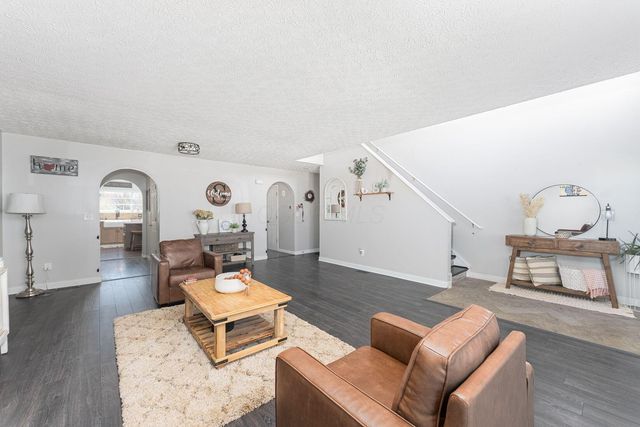 1063 Hartford Lane, London, OH 43140