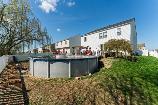 1063 Hartford Lane, London, OH 43140