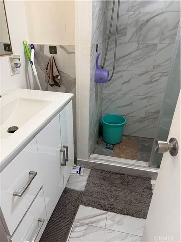 4117 McFadden 6, Santa Ana, CA 92704