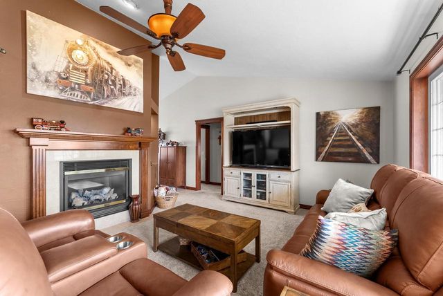 1842 Turquoise TRAIL, Green Bay, WI 54311